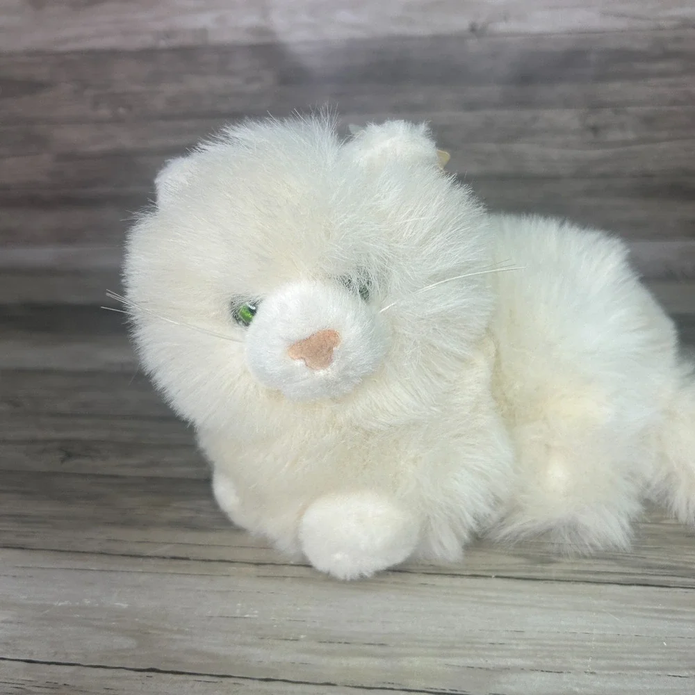 Russ Caress Cat Persian Nikki Realistic Plush Toy Vintage White Kitty